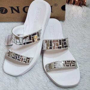 NCAI Silver Faceted Sandals